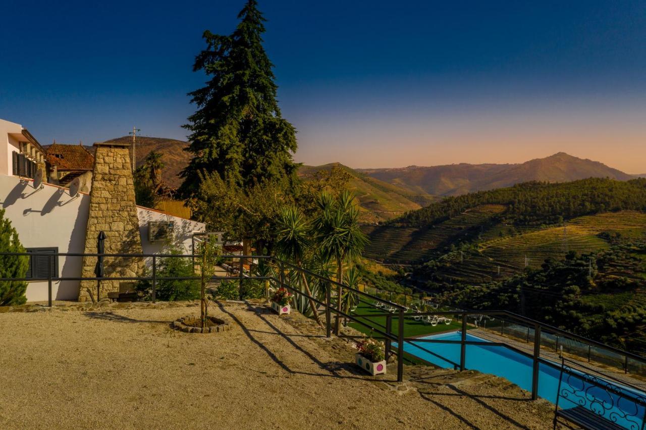 Quinta Da Portela Douro Bed & Breakfast Armamar Exterior photo